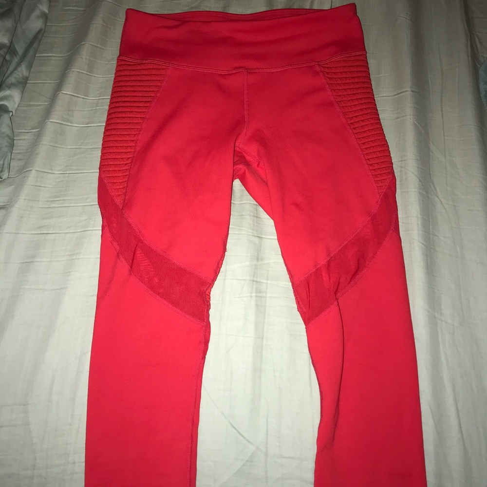 Red fabletics leggings